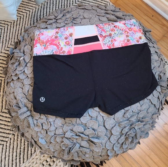Lululemon shorts - Picture 2 of 2